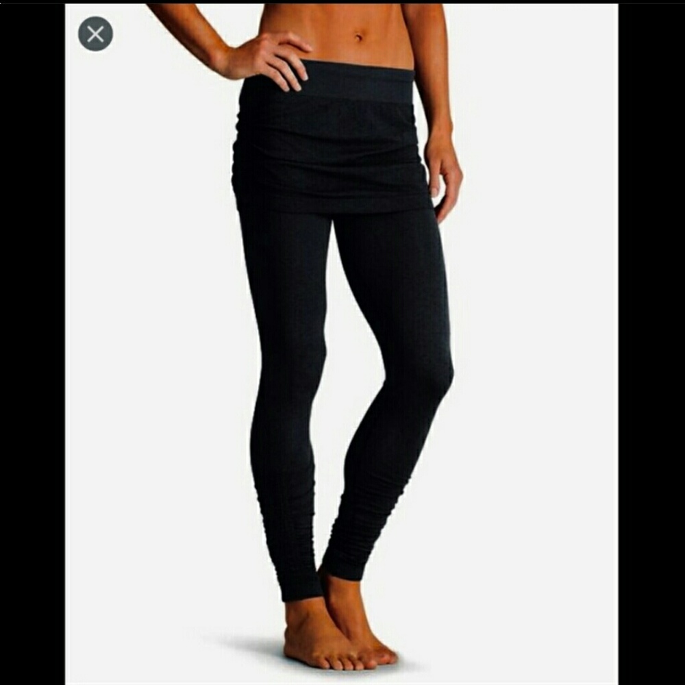 Athleta XL Got Legs 2 in 1 Black Skirted Leggings